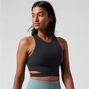 NWT Athleta Conscious Cut Out Crop D-DD